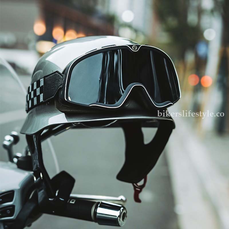 Retro-Motorradbrille